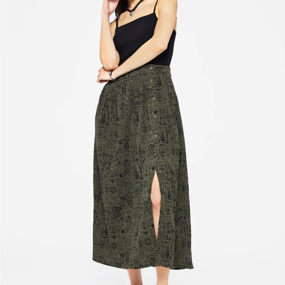 NWT Disturbia Taddea cotton side button up maxi skirt size 2 - Picture 2 of 5